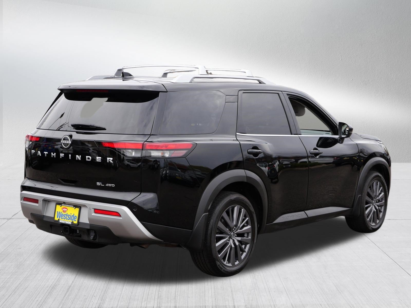 Used 2024 Nissan Pathfinder SL w/ SL Premium Package AWD/4WD image 7