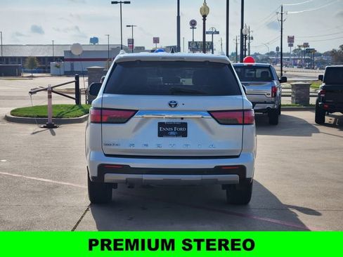 Used 2023 Toyota Sequoia Limited image 5