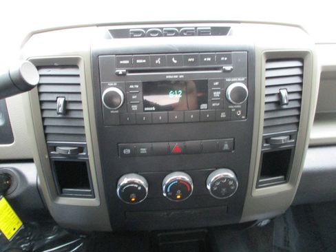 Used 2011 RAM 2500 ST w/ ST Popular Equipment Group AWD/4WD image 32
