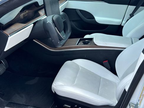 Used 2022 Tesla Model S AWD/4WD image 9