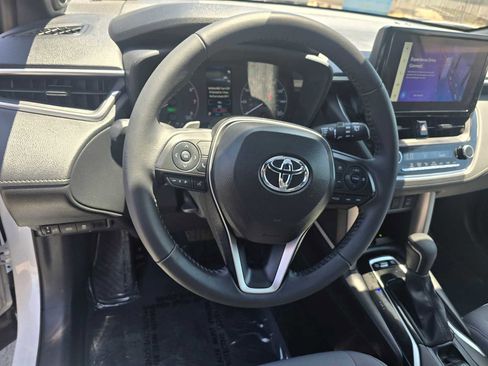 Used 2024 Toyota Corolla Cross AWD Hybrid w/ Moonroof Package image 25