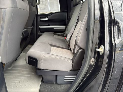 Used 2016 Toyota Tundra SR5 w/ SR5 Upgrade Package AWD/4WD image 23