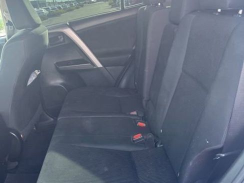 Used 2017 Toyota RAV4 LE w/ Carpet Mat Package image 8