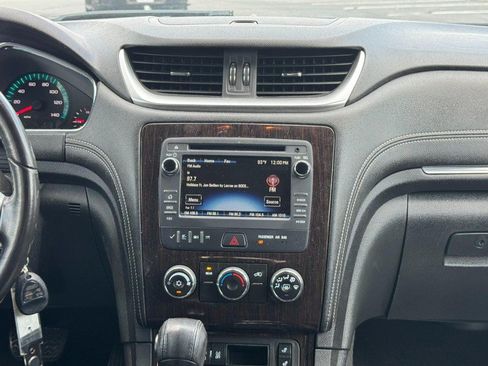 Used 2016 Chevrolet Traverse LT FWD image 13