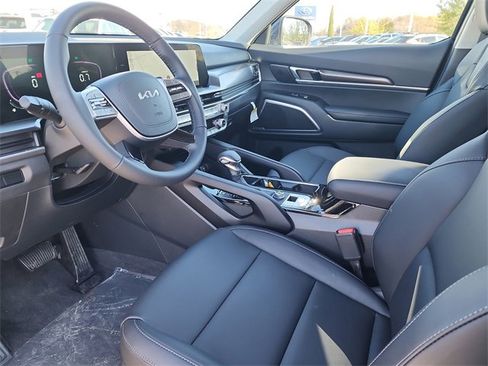 New 2025 Kia Telluride LX image 11
