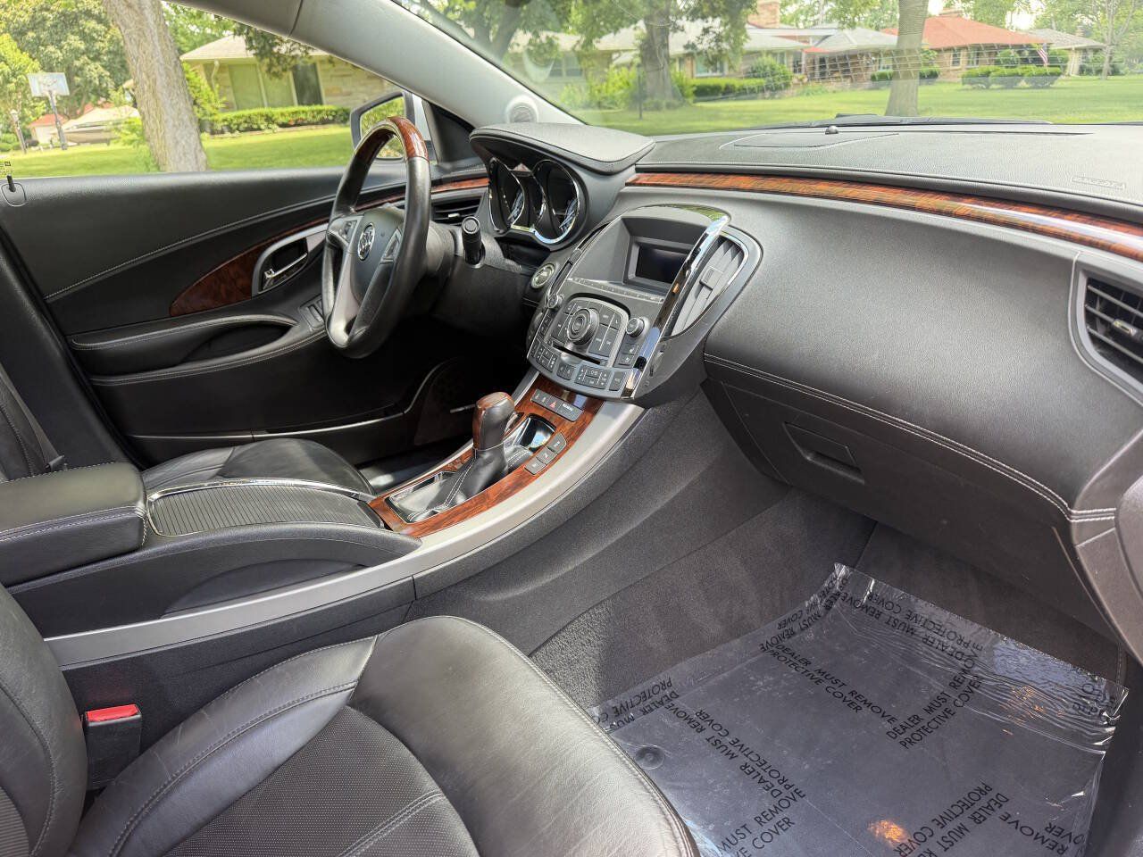 Used 2010 Buick LaCrosse CXS w/ Touring Package FWD image 15