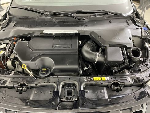 Used 2023 Land Rover Range Rover Evoque R-Dynamic S image 28