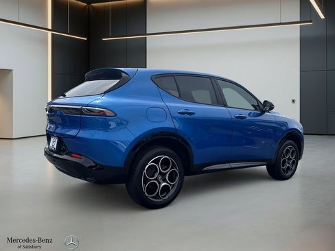 Used 2025 Alfa Romeo Tonale AWD/4WD image 4