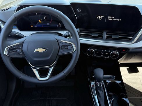 New 2026 Chevrolet Trax LT w/ Driver Confidence Package image 11