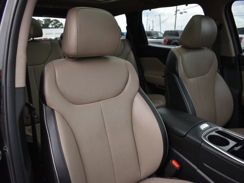 Used 2023 Hyundai Santa Fe Limited AWD/4WD image 29