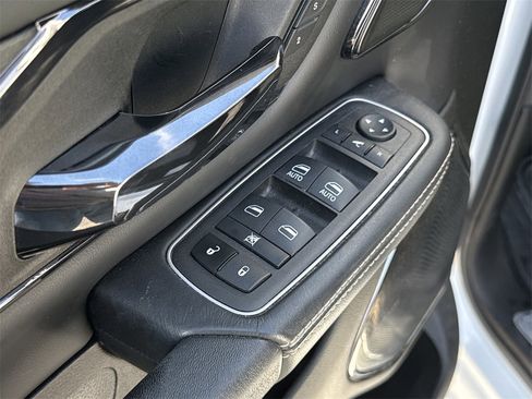 Used 2023 RAM 1500 Limited image 11