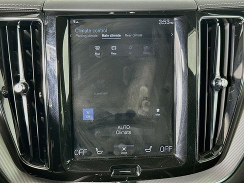Used 2019 Volvo XC60 T6 Inscription w/ Protection Package Premier AWD/4WD image 22