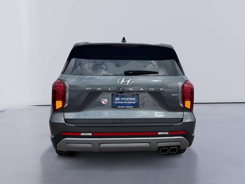 Used 2023 Hyundai Palisade Limited w/ Cargo Package AWD/4WD image 4