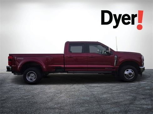 Used 2025 Ford F350 Lariat w/ Lariat Ultimate Package image 3