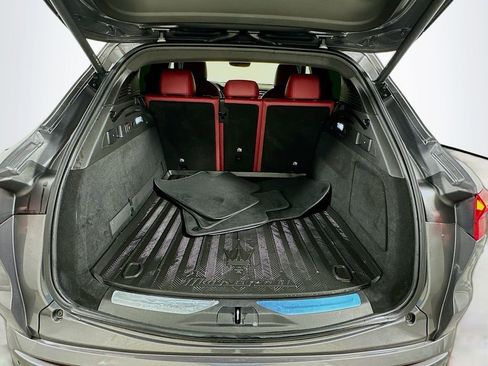 Used 2023 Maserati Grecale Modena image 27