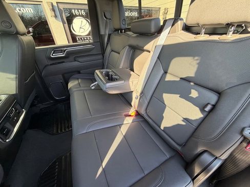 Used 2025 Chevrolet Silverado 3500 LTZ w/ LTZ Plus Package image 53