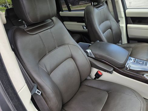 Used 2019 Land Rover Range Rover Long Wheelbase Supercharged image 27