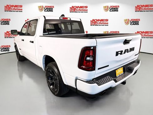 Used 2025 RAM 1500 Big Horn AWD/4WD image 2