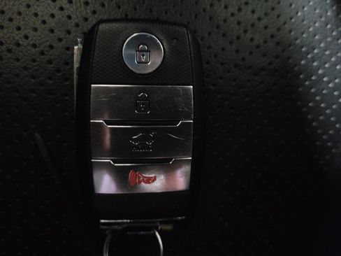 Used 2020 Kia Sorento EX image 32