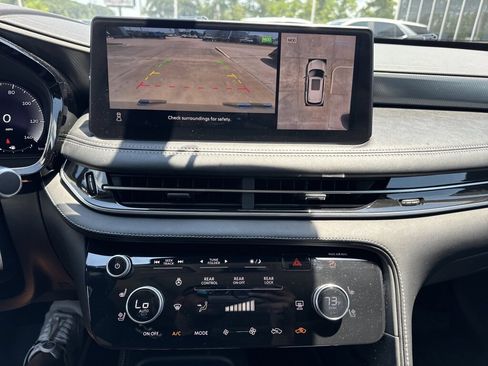 Used 2023 INFINITI QX60 Luxe w/ Cargo Package FWD image 34
