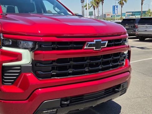 Certified 2025 Chevrolet Silverado 1500 RST w/ Dark Appearance Package AWD/4WD image 8