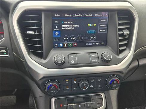 Used 2021 GMC Acadia SLT w/ Elevation Edition FWD image 11