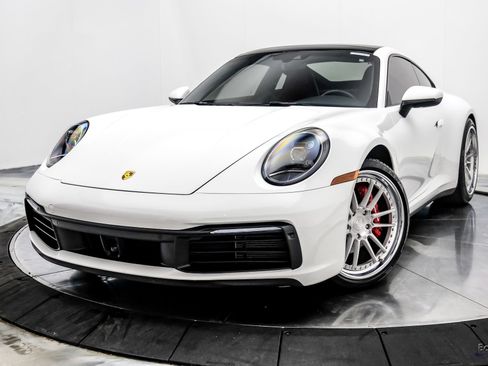 Used 2020 Porsche 911 Carrera RWD image 4