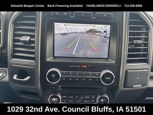 Used 2018 Ford Expedition XLT w/ Equipment Group 202A AWD/4WD image 21