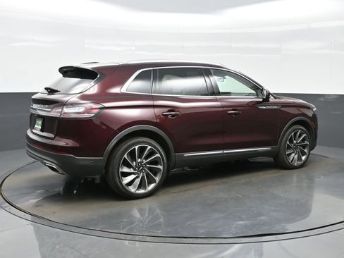 Used 2023 Lincoln Nautilus Reserve w/ Equipment Group 202A AWD/4WD image 8