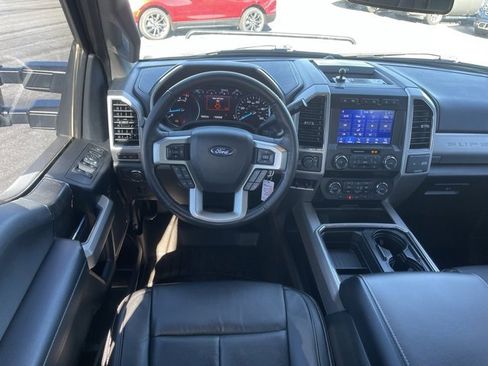 Used 2020 Ford F250 Lariat w/ Chrome Package image 18