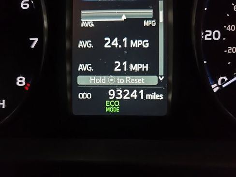 Used 2017 Toyota RAV4 LE w/ All Weather Liner Package AWD/4WD image 22