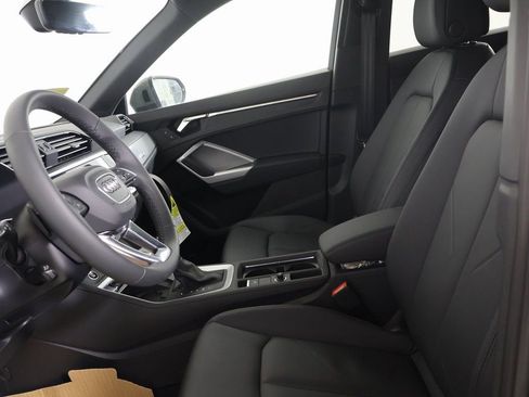 New 2025 Audi Q3 2.0T Premium image 5
