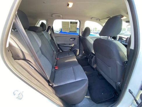 Used 2023 Nissan Rogue SV AWD/4WD image 26