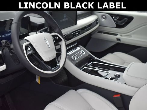 New 2026 Lincoln Aviator Black Label w/ Dynamic Handling Package image 8