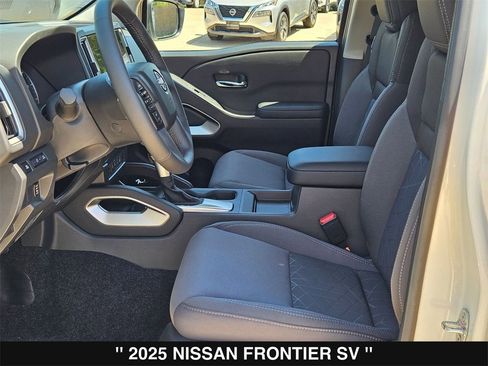 New 2025 Nissan Frontier SV w/ SV Convenience Package image 11