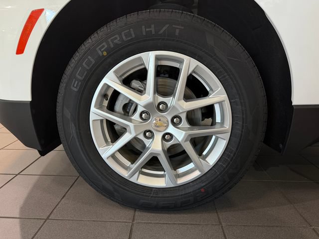 Used 2024 Chevrolet Equinox LT AWD/4WD image 9