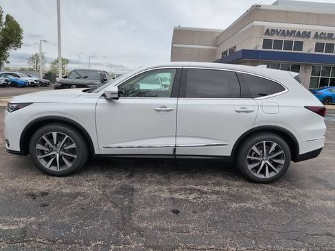 Used 2026 Acura MDX SH-AWD w/ Technology Package image 9