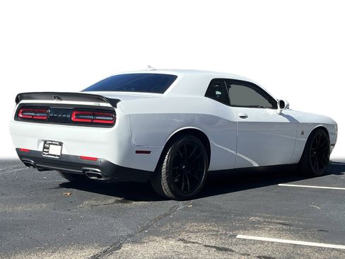 Used 2020 Dodge Challenger R/T Scat Pack w/ Dynamics Package image 22