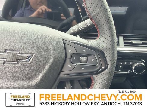 New 2026 Chevrolet Trax RS w/ Sunroof Package image 25