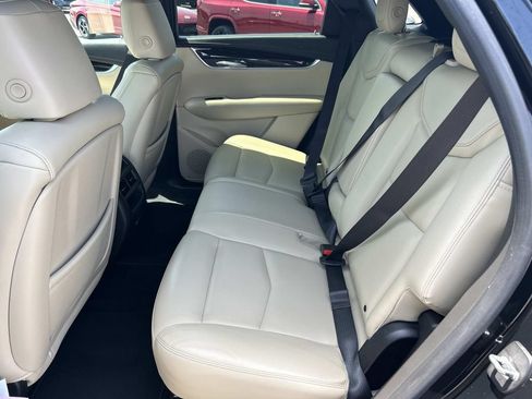 Used 2017 Cadillac XT5 FWD image 25