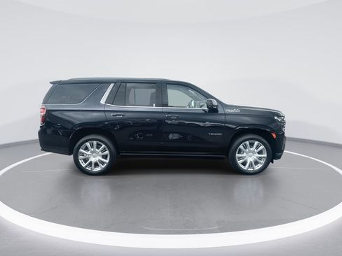 Used 2024 Chevrolet Tahoe High Country w/ Premium Package 2 AWD/4WD image 9