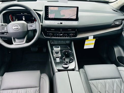 New 2026 Nissan Rogue Platinum w/ Platinum Premium Package AWD/4WD image 14
