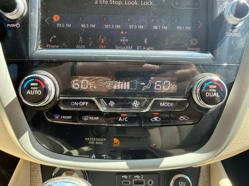 Used 2019 Nissan Murano SL w/ SL Technology Package FWD image 32