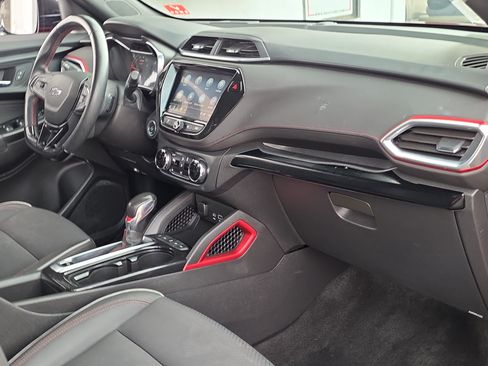 Used 2021 Chevrolet TrailBlazer RS w/ Convenience Package AWD/4WD image 29