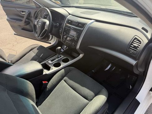 Used 2015 Nissan Altima 2.5 S w/ Sport Value Package FWD image 17