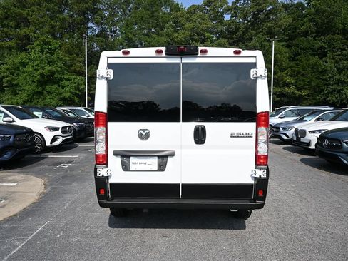 Used 2025 RAM ProMaster 2500 w/ U-Haul Equipment Group FWD image 25