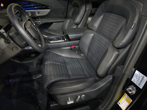 New 2024 Lincoln Nautilus Reserve w/ Equipment Group 203A image 22