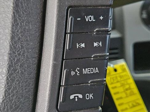 Used 2012 Ford F150 XLT w/ XLT Chrome Pkg image 12