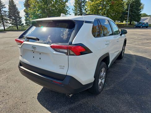 Used 2025 Toyota RAV4 XLE AWD/4WD image 6