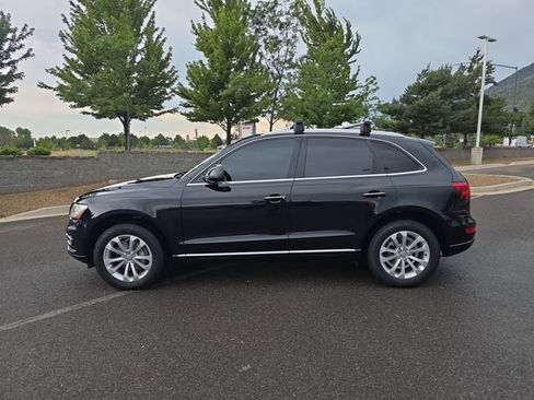 Used 2016 Audi Q5 2.0T Premium Plus w/ Technology Package AWD/4WD image 6